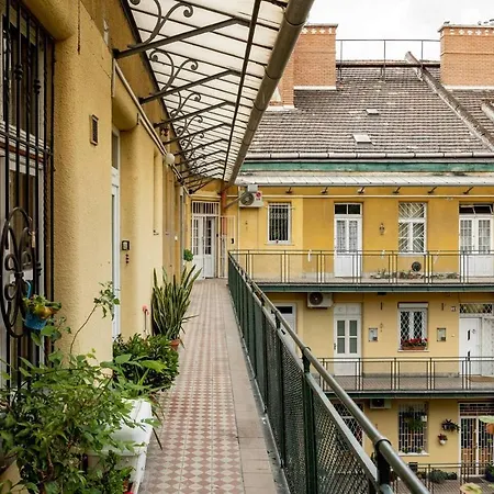 Penthouse In The Castle Apartment Budapest Exterior photo
