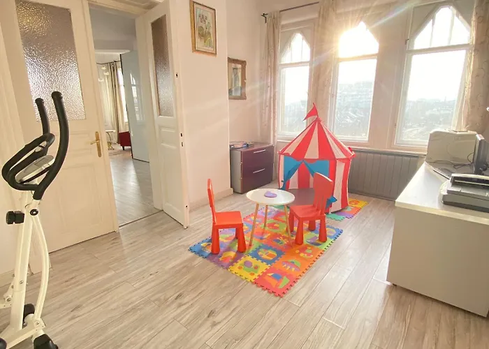 Penthouse In The Castle