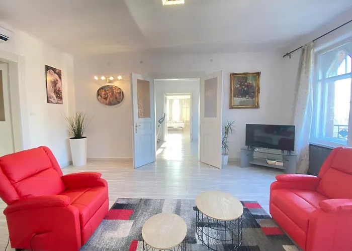 Penthouse In The Castle