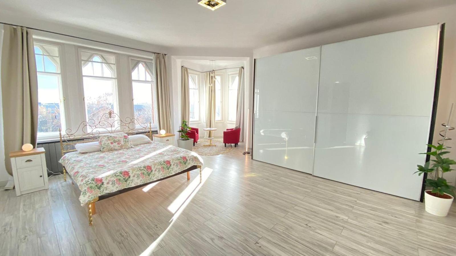 Penthouse In The Castle דירה *
