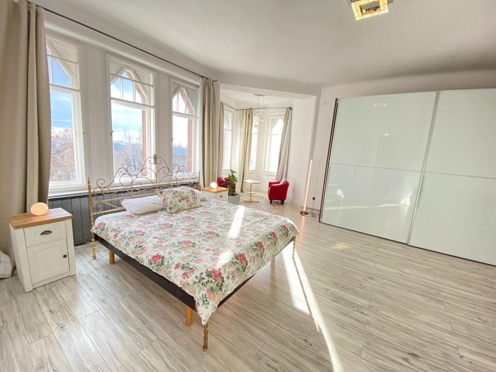 Penthouse In The Castle דירה *