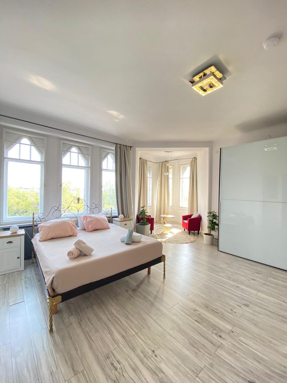 דירה Penthouse In The Castle *
