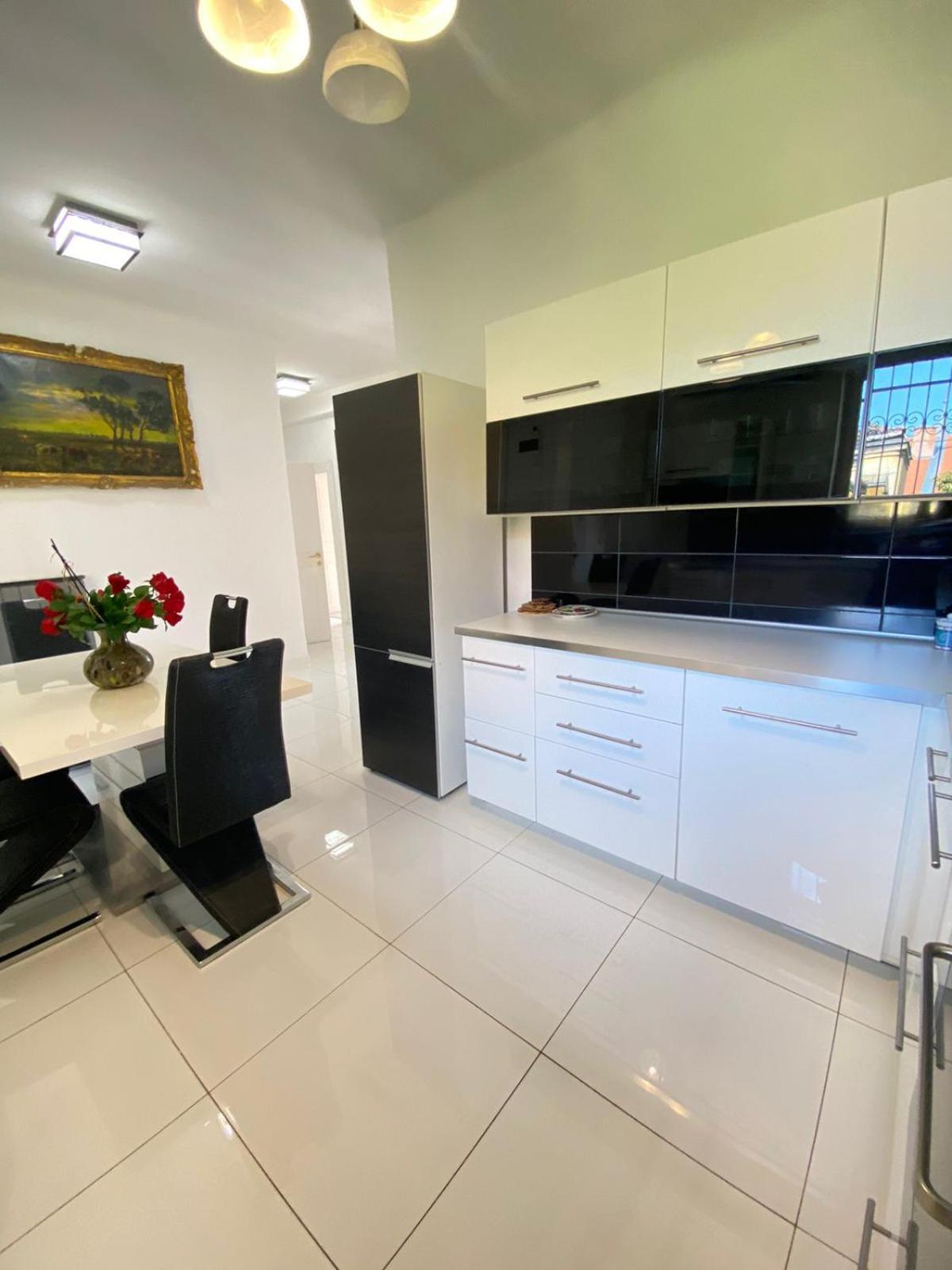 דירה Penthouse In The Castle *