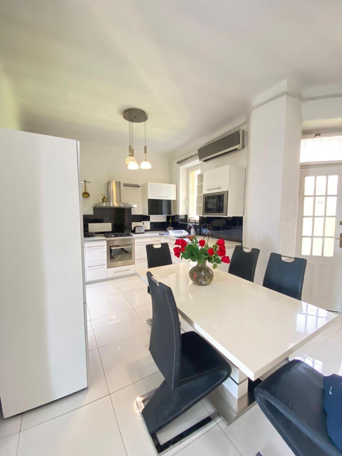דירה Penthouse In The Castle *